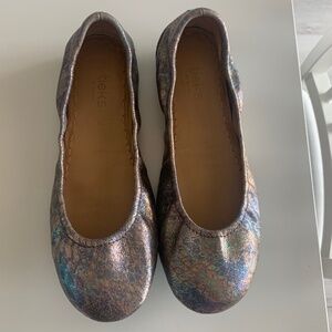 Tieks Lovestruck size 9